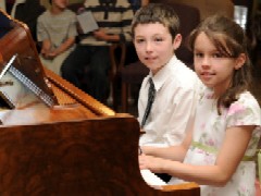 Piano recital duet